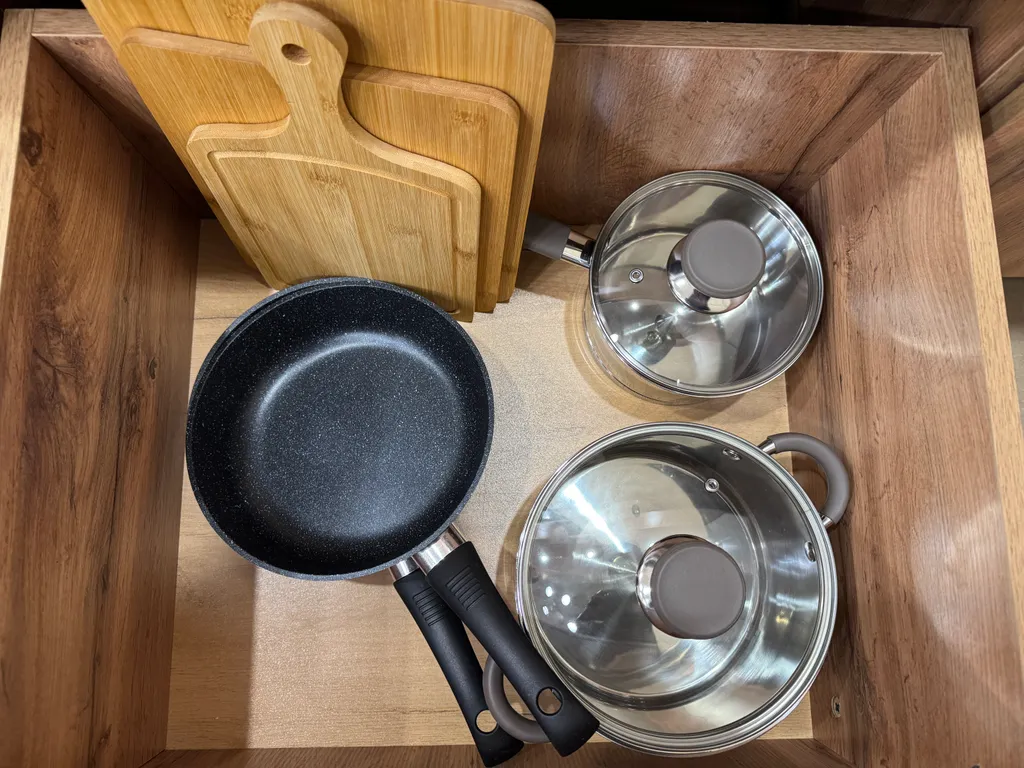 Роскошная + камин + ТВ 2 метра