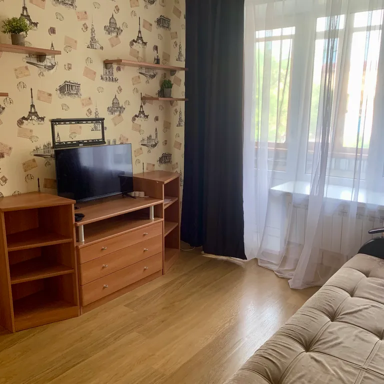 Однокомнатная возле набережной