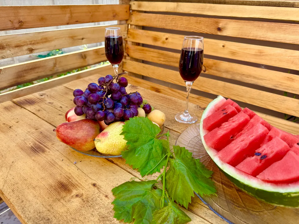 Домик 6-ти местный 2-х комнатный с кухней