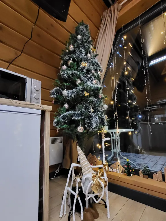 Уютный домик в стиле А-фрейм