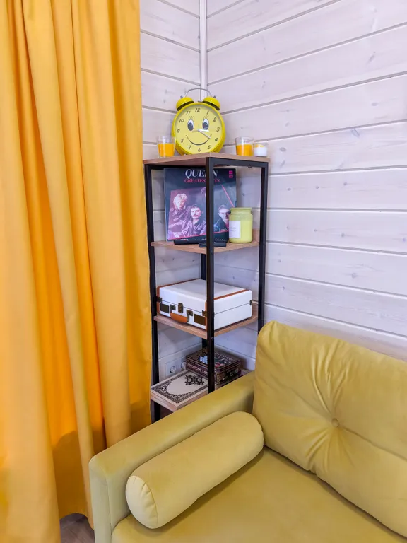 Дом шале с горячей купелью на террасе