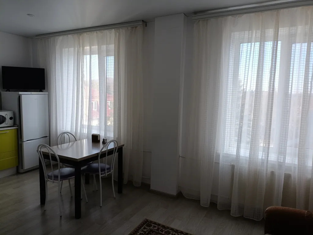 Уютная квартира рядом с ГЛЦ Металлург Магнитогорск и озеро Банное