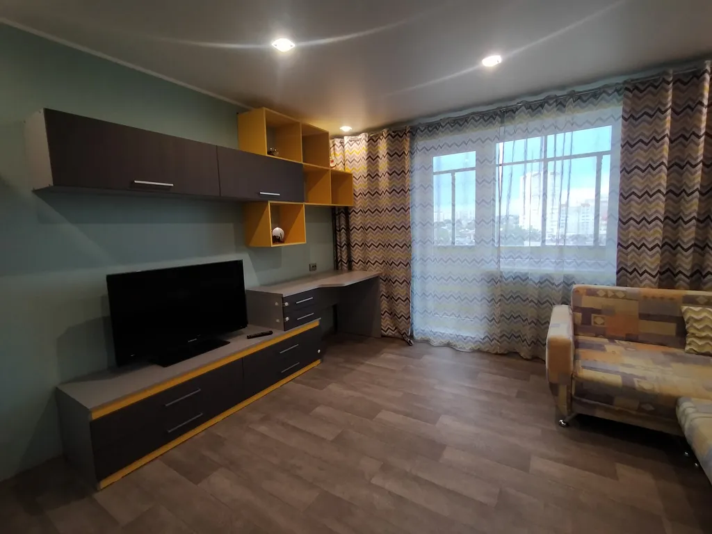 Квартира рядом с ТРЦ Родник