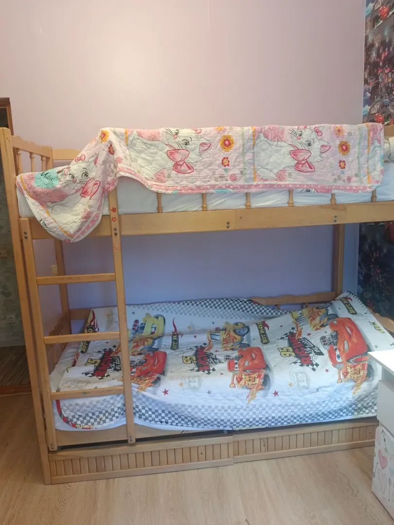 Двухъярусная кровать. 2 спальных места.