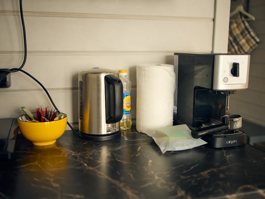 Дом 1-комнатный со спуском к источнику