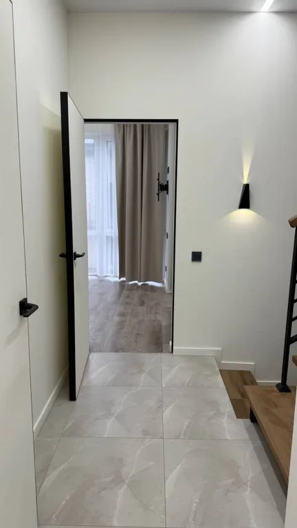 Коттедж Coвpeмeнный кoттедж с бассeйном — Черешня