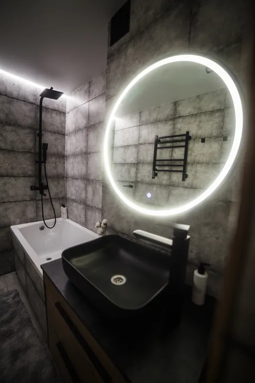 Стильная студия с дизайнерским ремонтом