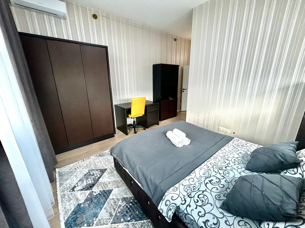 4-комнатная Квартира