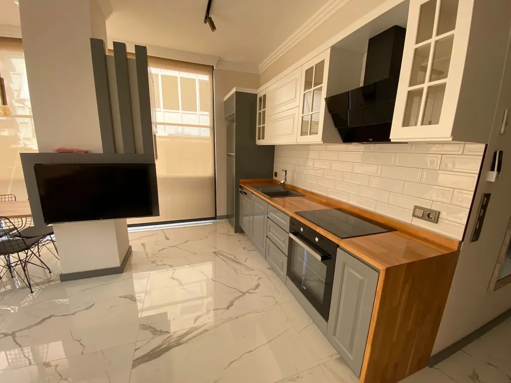 Уникальная квартира в центре в районе Клеопатра в 150 метрах до моря