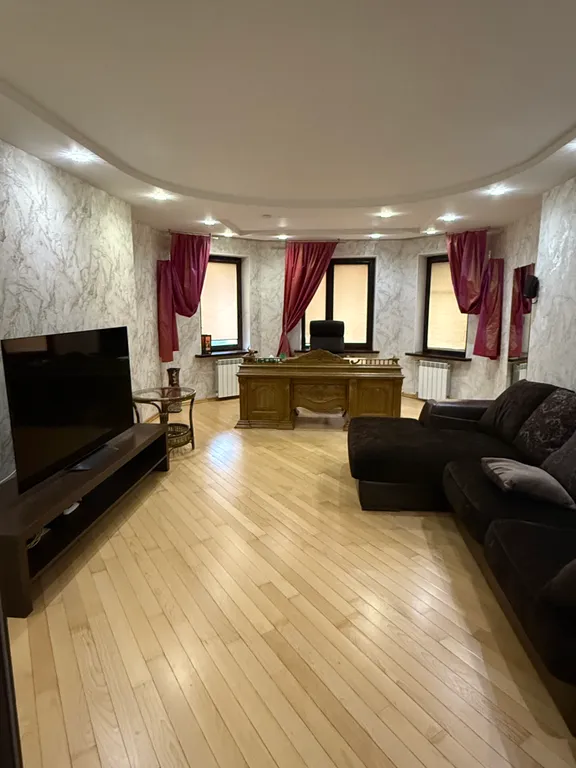 Шикарная просторная квартира с дизайнерским ремонтом