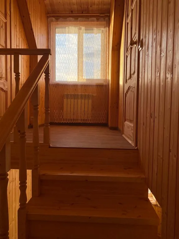 Дом у пляжа на берегу Селигера