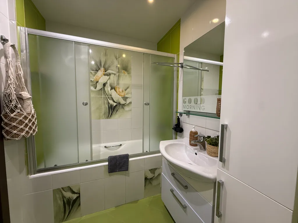 Шикарная двушка с евроремонтом недалеко от парка Соловьиная роща