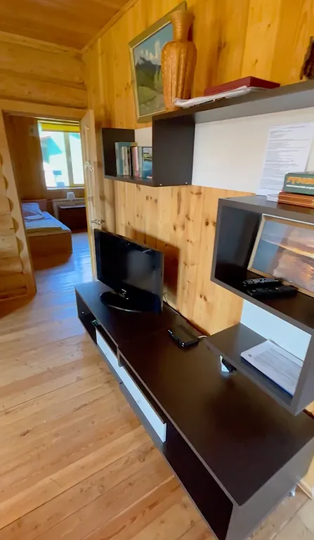 Коттедж на компанию