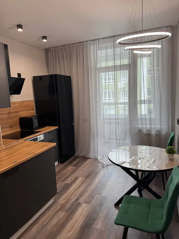 Квартира в центре с дизайнерским ремонтом и панорамным видом на город