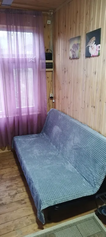 Романтик у реки