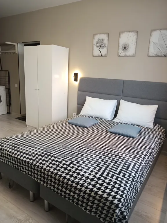 Свежие апартаменты-студия