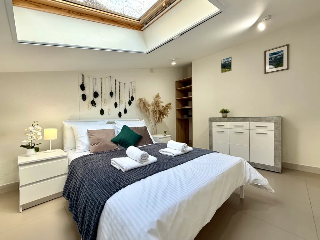 №4 полулюкс на мансардном этаже