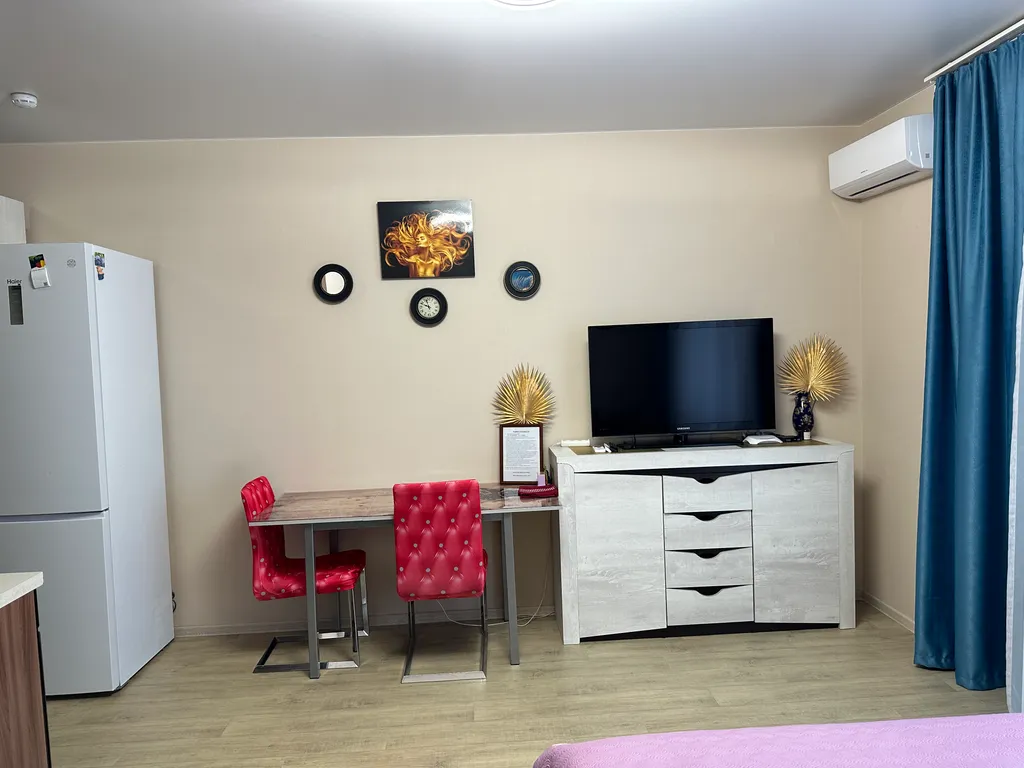 Новая квартира-студия с видом на море