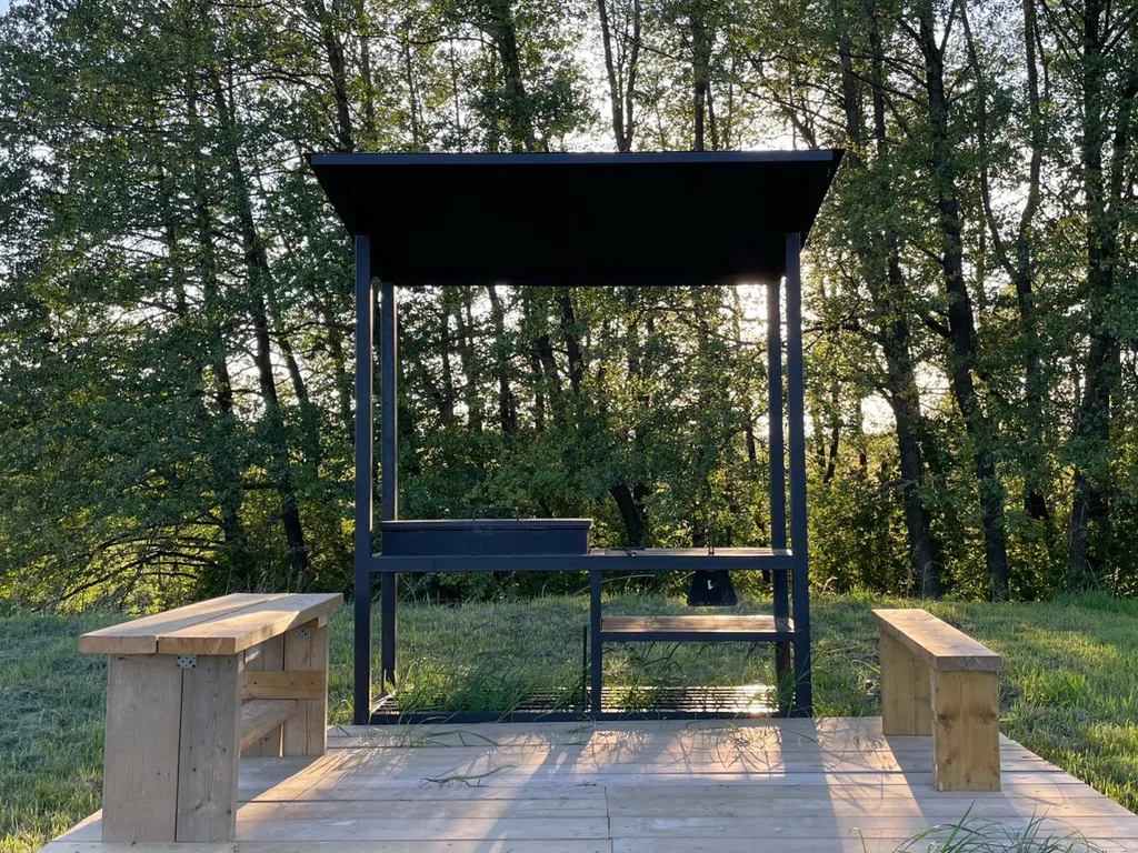 Дом с сауной и купелью в 400 метрах от водохранилища