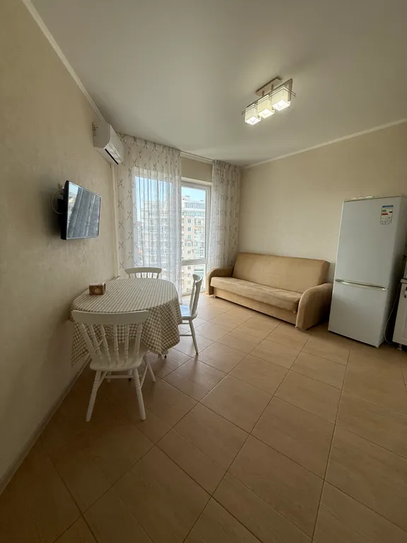 Двухкомнатная квартира на первой береговой линии!