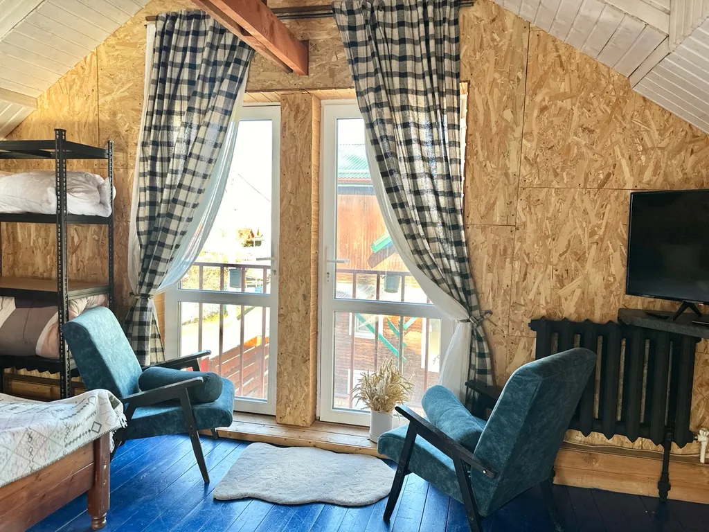 Синий домик