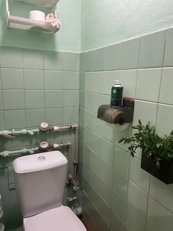 Квартира расположена у РЖД вокзала, до дома -10 -15 минут идти