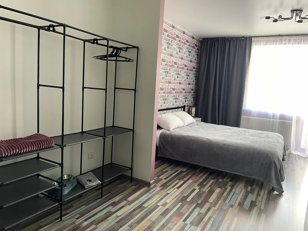 Уютная студия догфрендли в современном доме с лифтом