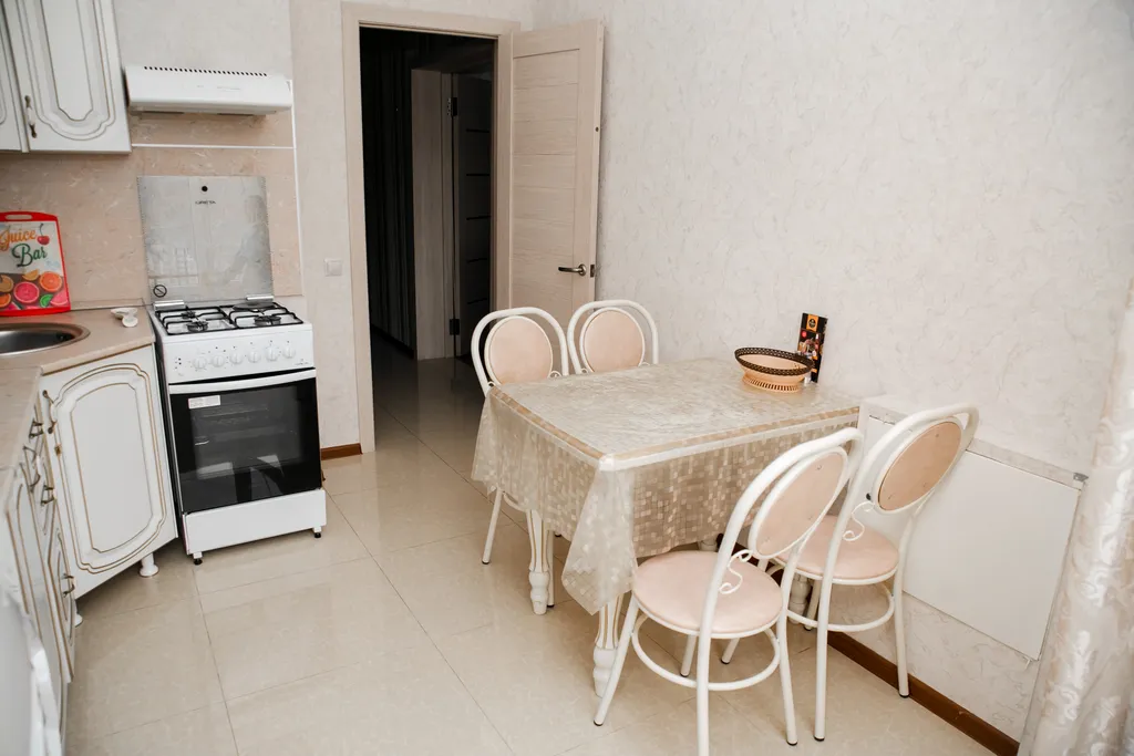 Квартира Квартира Анти-Отель на 3чел. 1комн.кв. 1этаж, код-128 — Махачкала