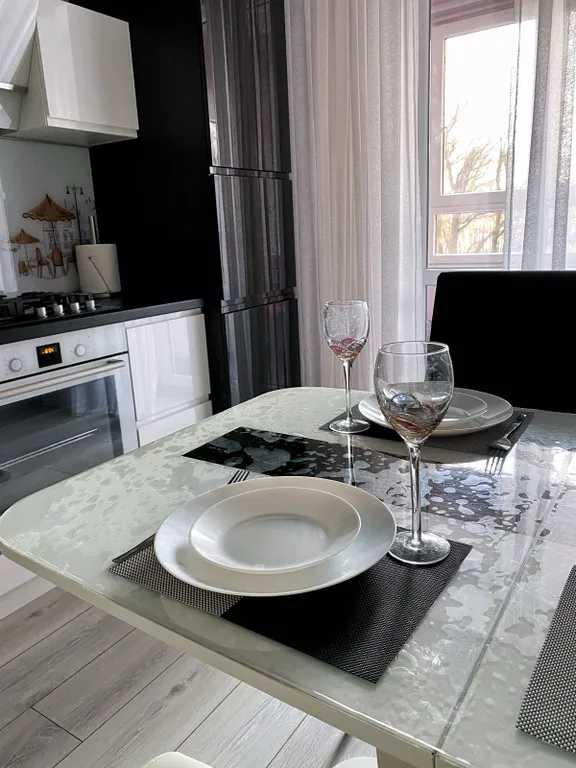 Квартира Квартира с картинами-вышивками рядом с морем и парком — Зеленоградск