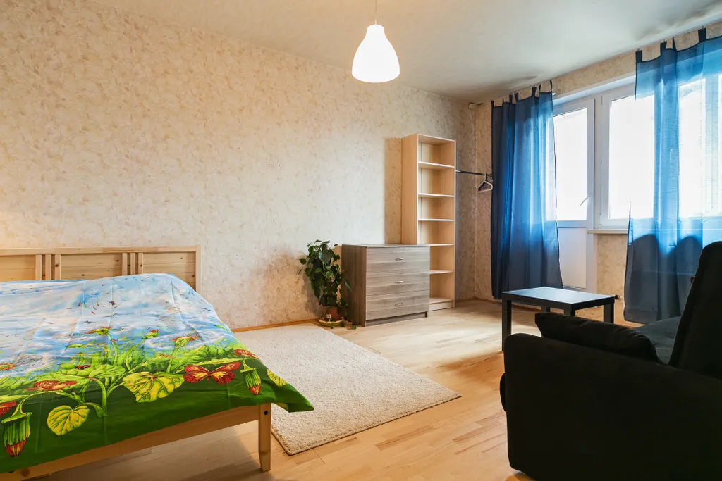 Отличная квартира в одной минуте от метро — аренда посуточно в Москва