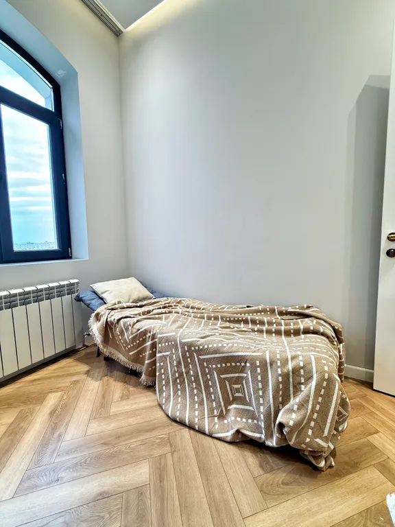 Kazakhstan resident's 178 by Royal rentals