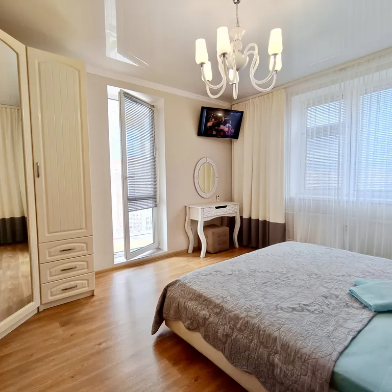 Квартира Квартира Шикарный вид на закат, дизайнерская евротрешка, трц кристалл — Тюмень