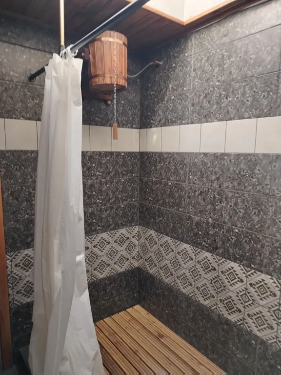 Домик на реке Волга