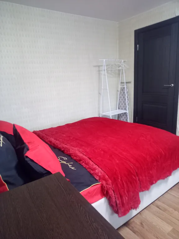 Центр у кремля рядом с 400 летним дубом. Есть отчетные документы.