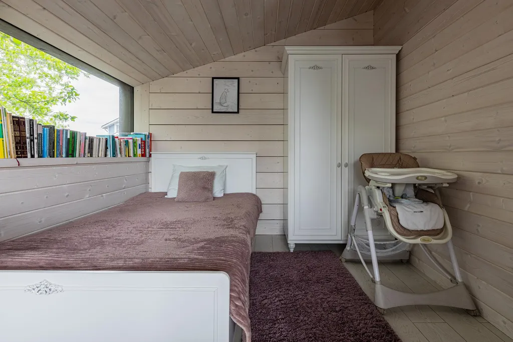 Коттедж Дом "Свет" с 3 отдельными спальнями и чаном — Семеновское