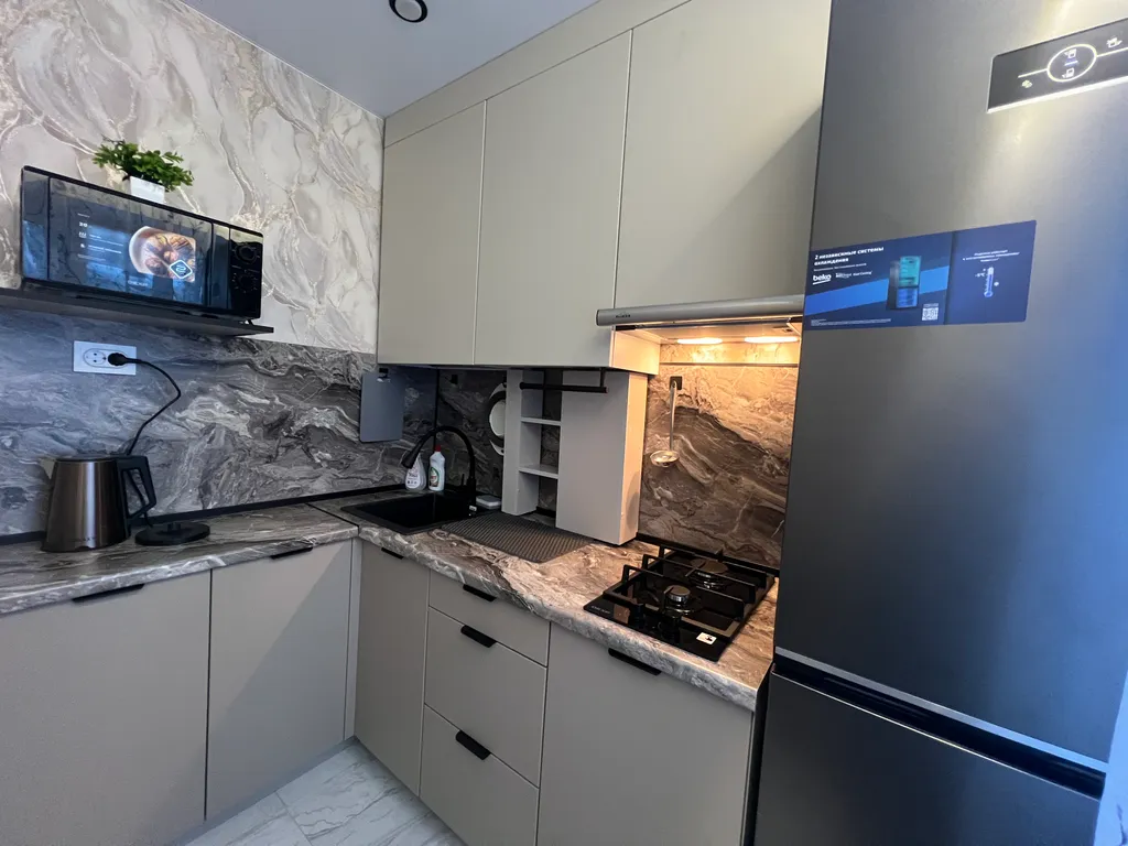 Квартира с новым ремонтом в самом центре города