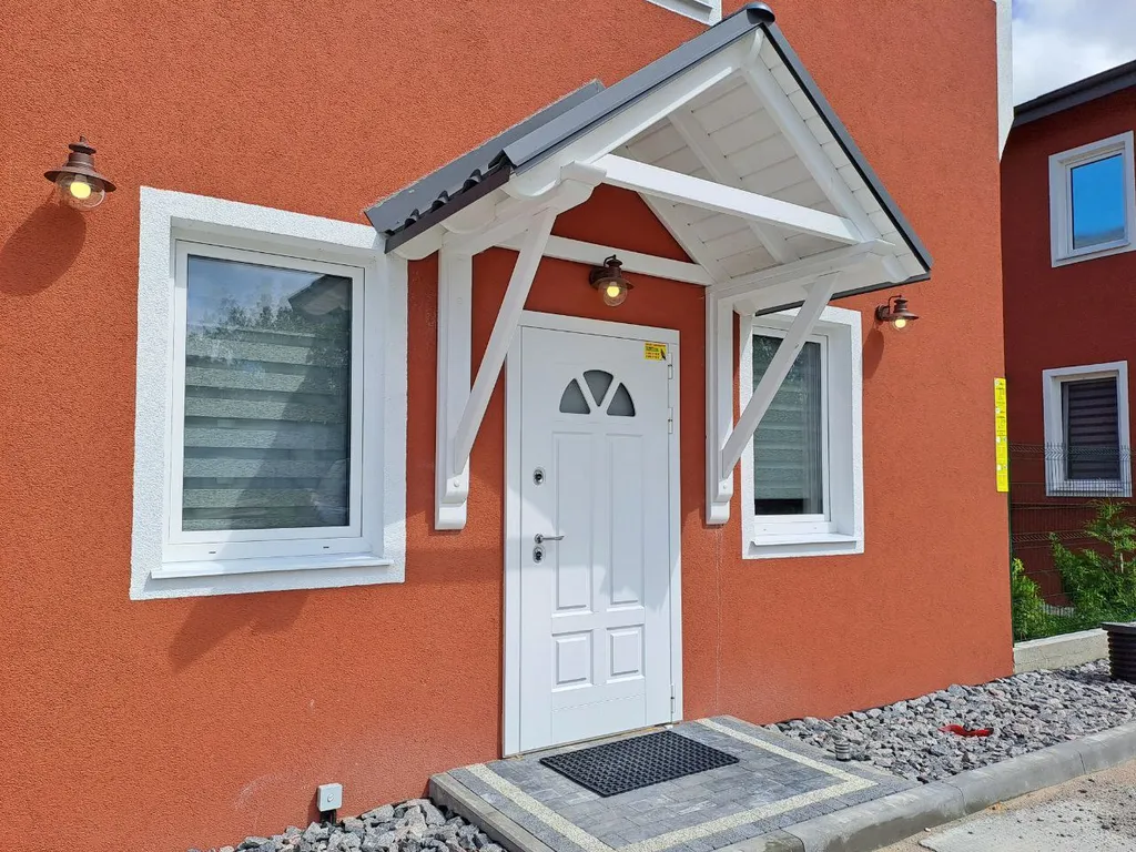 Новый дом у моря, с детский площадкой, мангалом и баней