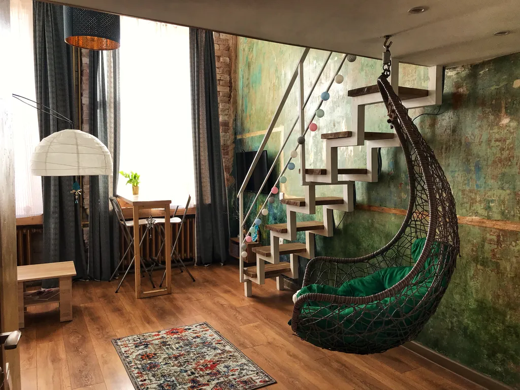 Buddha Room - двухуровневые апартаменты с качелями