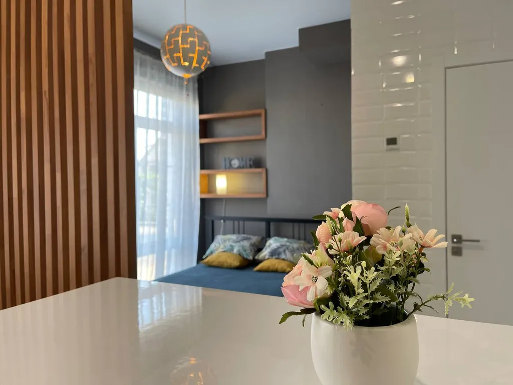 Квартира Стильная студия у моря со своим отдельным входом и автостоянкой — аренда посуточно в Адлер