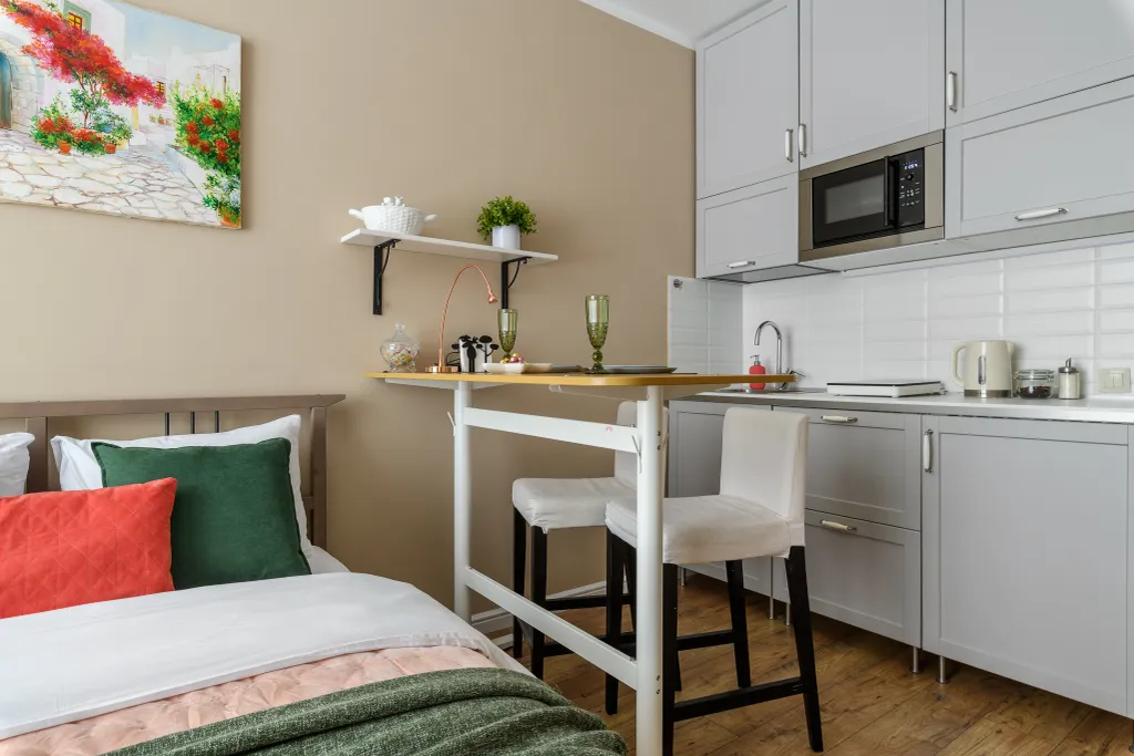 Студия с видом на сосны в Зеленогорске, закрытая территория