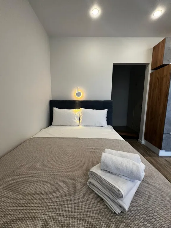 Студия у реки