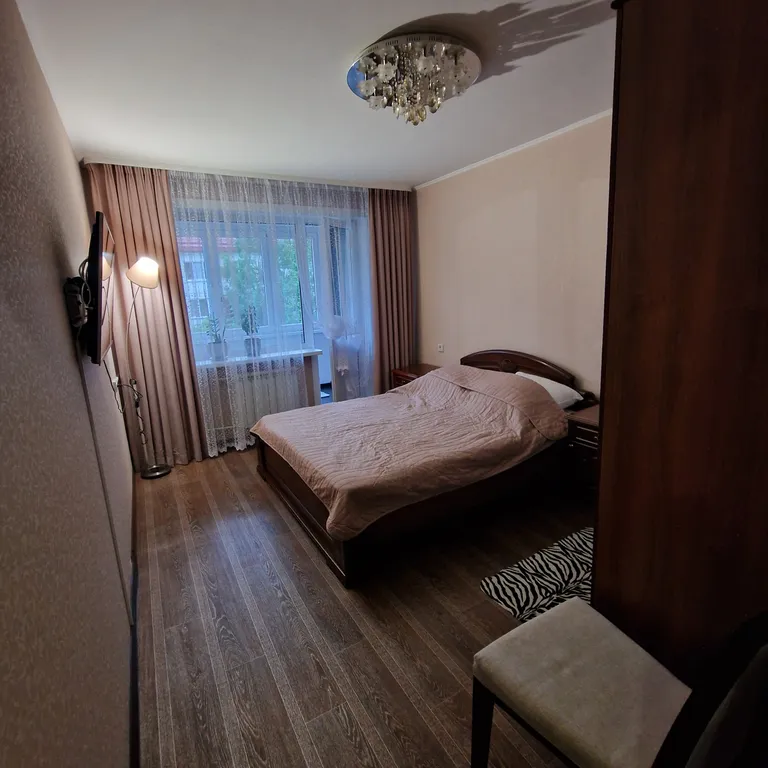 Отличная квартира в центре города, рядом с горным воздухом