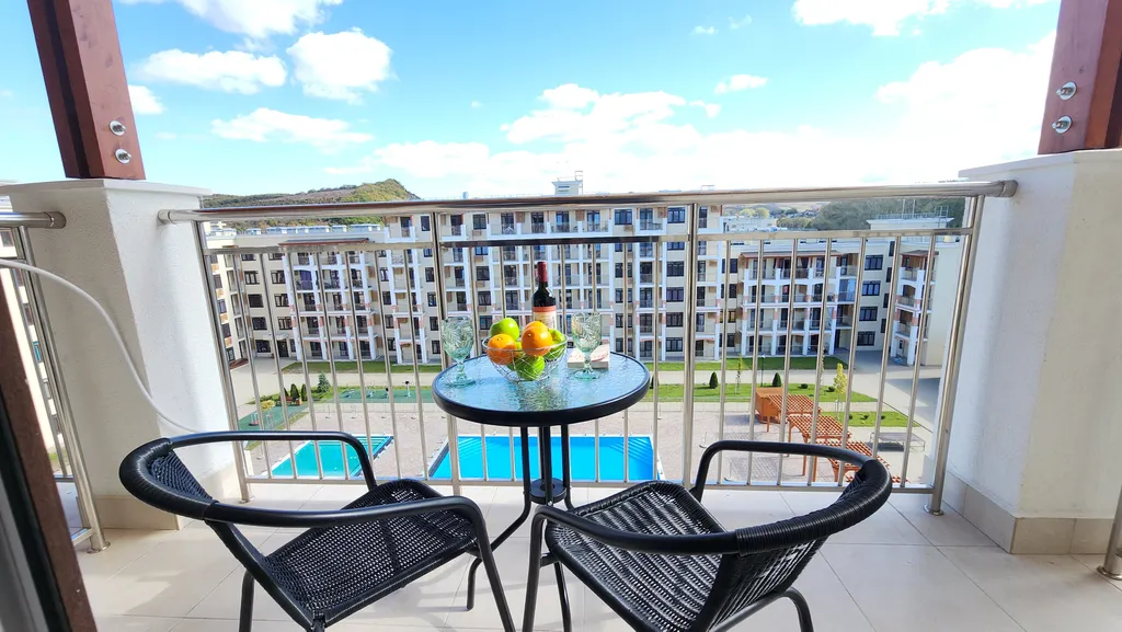 Квартира Шикарная студия с видом на бассеин — аренда посуточно в Сукко