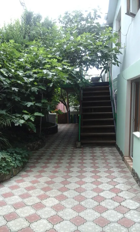 Коттедж Дом с гранатовым деревом — аренда посуточно в Алушта