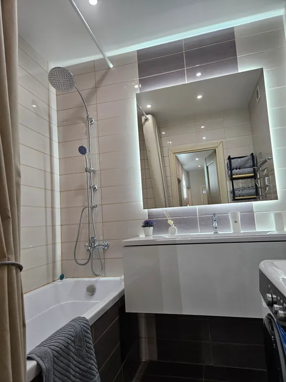 Комфортная двухкомнатная квартира