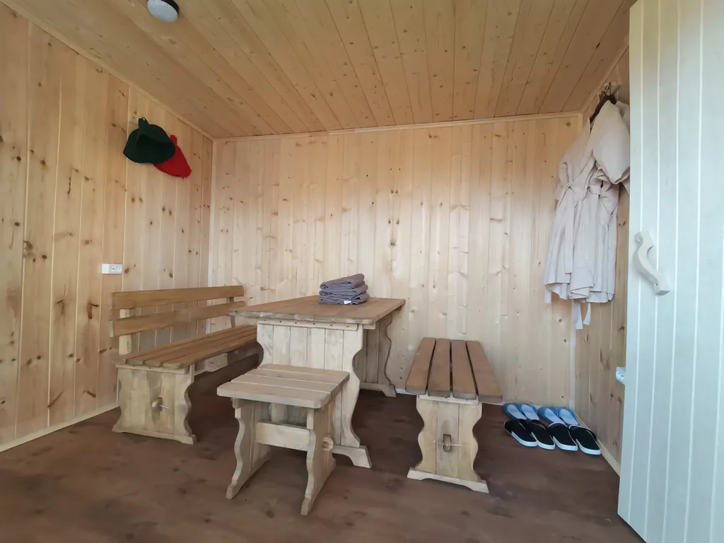 Дом с большой террасой