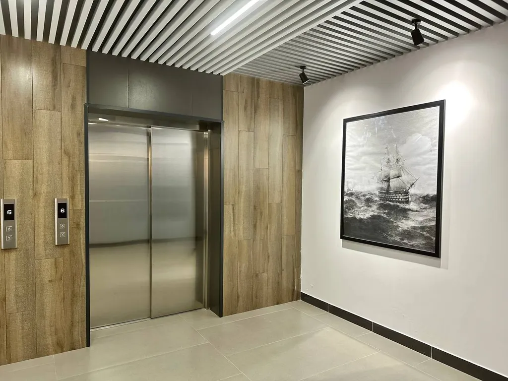 Красивая дизайнерская квартира в новом жк с видом на море