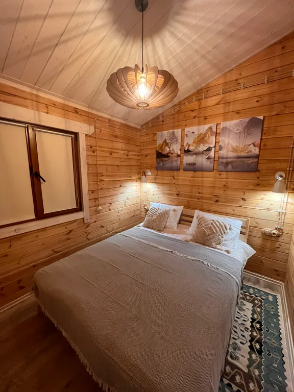 Цей коттеджи с видом на цейские горы