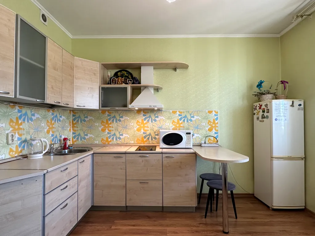 Просторная однушка на ЖД вокзале, не берем оплату за финальную уборку