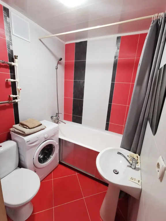 2-комнатная квартира возле жд вокзала